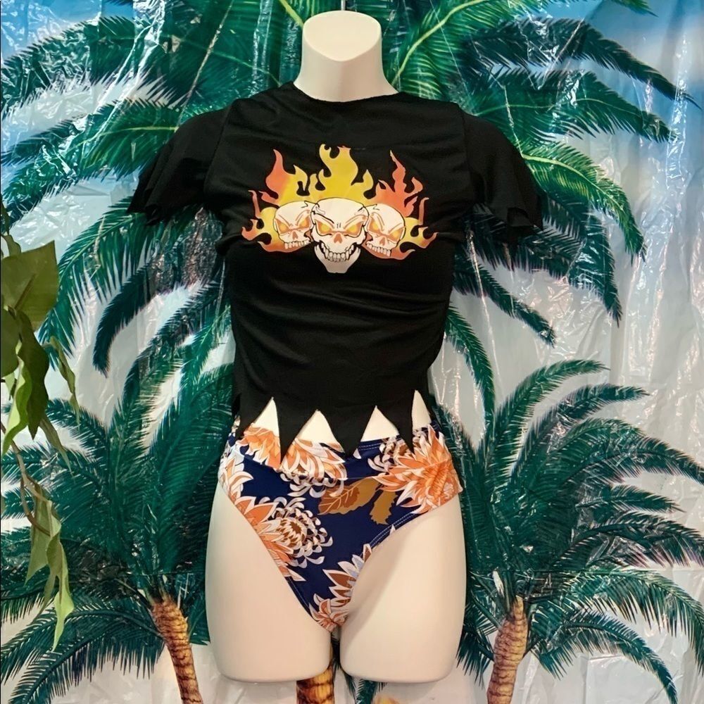 Bathing Suits Bundle (14) - Picture 10 of 16